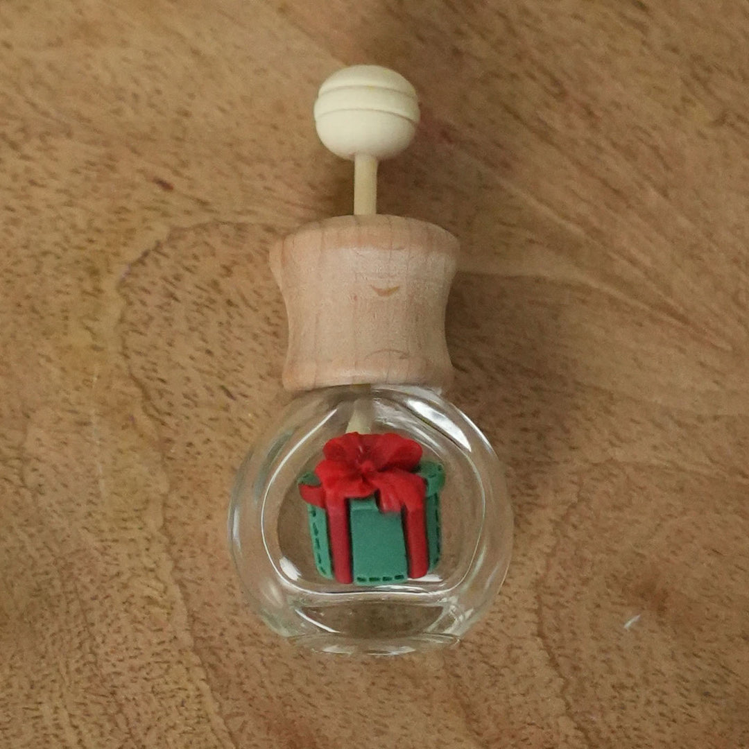 Handmade Glass And Wood Christmas Car Diffuser With Fragrance Oil