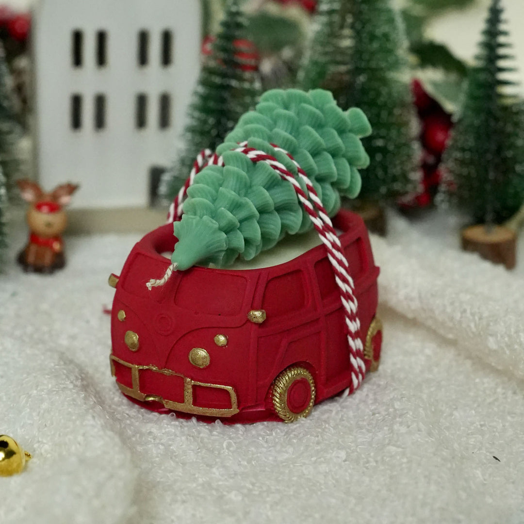 Handmade Soy Wax Retro Christmas Van With Christmas Tree Candle