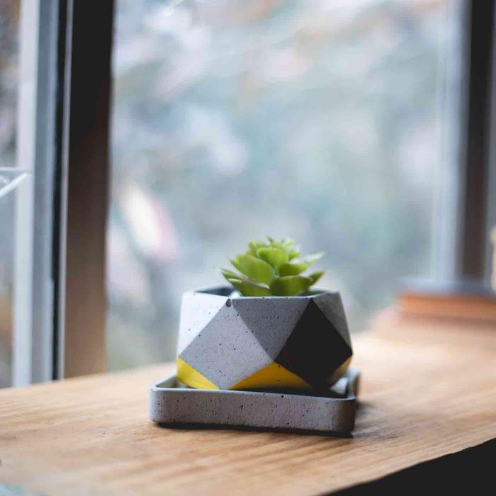 Hexamont Planter - Grey Concrete