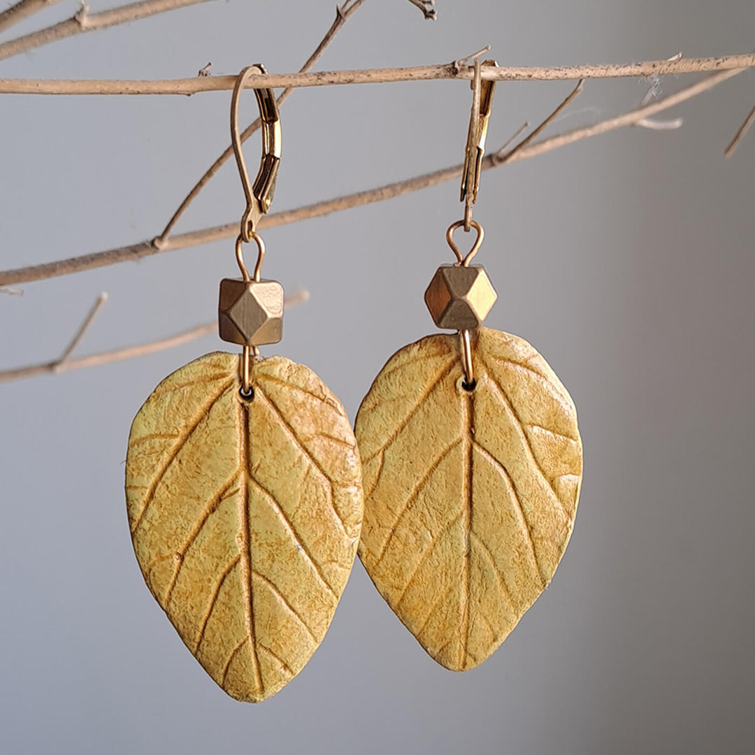 Paper Mache Mulberry Ochere Dhokra Dangler