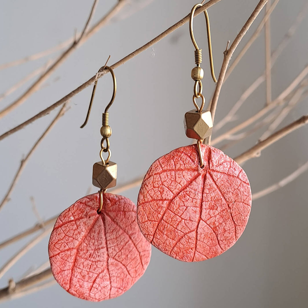 Paper Mache Round Red Wild Leaf Dangler
