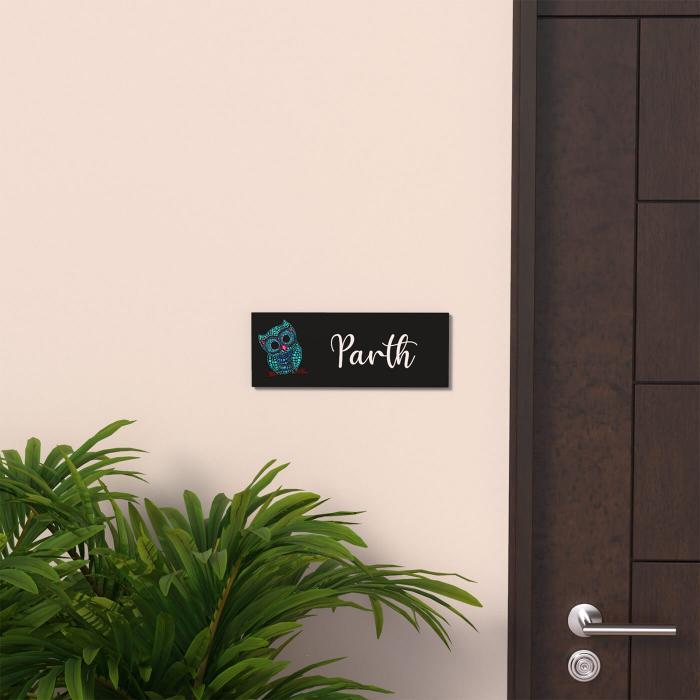 Small Dot Art Name Plate Owl - Mounted on Entryway Wall