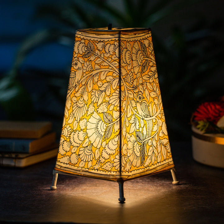 9 inch | Birds Hand Painted Tholu Bommalata Medium Tabletop Lamp