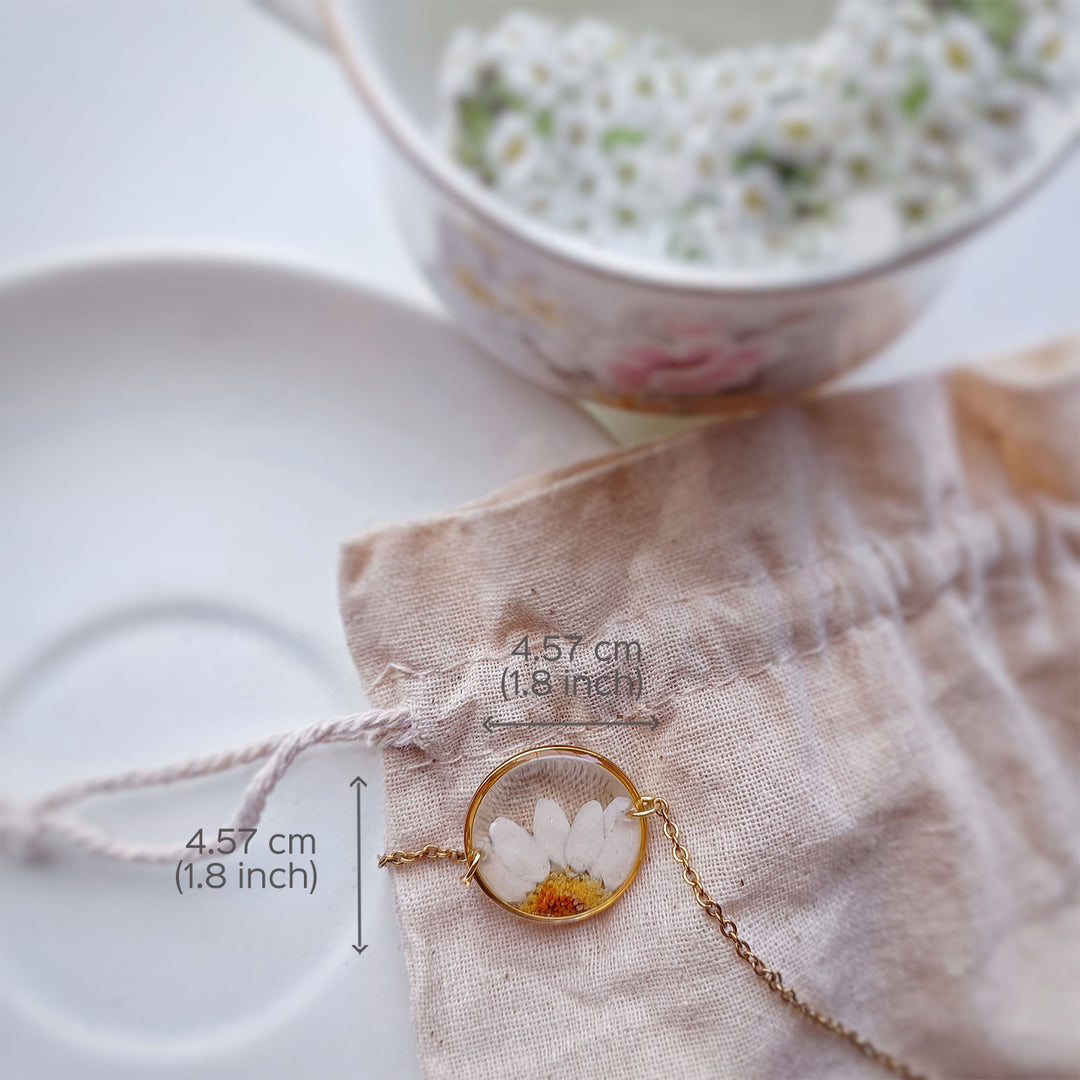 Daisy Preserved Flower Bracelet - White Daisy