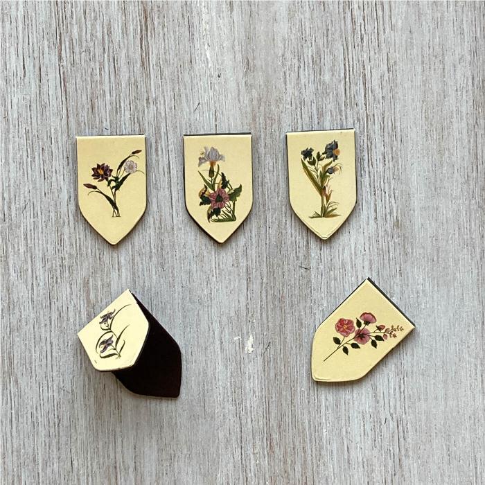 Mini Magnetic Torans - Mughal Flower | Desk Décor
