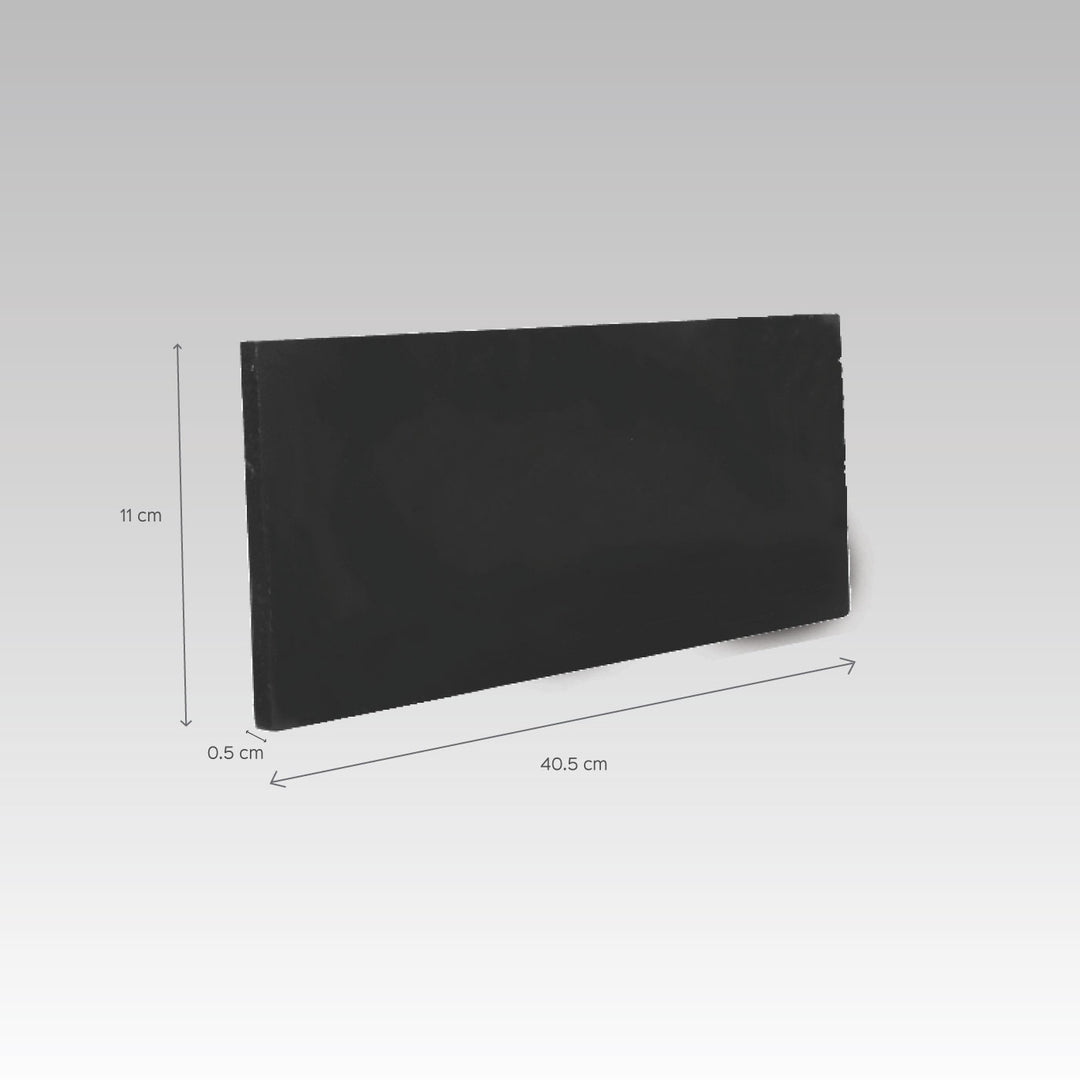 Small Dot Art Name Plate Paw Motif - Dimension Chart with Angled View