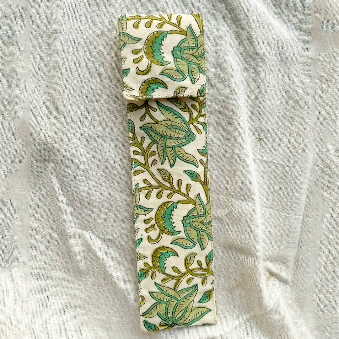Handmade Cutlery and Straw holder (Assorted Prints)