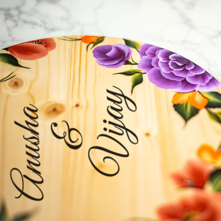 One Stroke Art Circular Name Plate With Couple Names 1 - Name Personalization Close-up