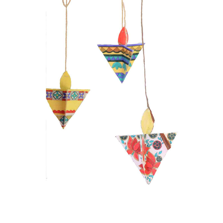 Madhubani Themed Paper Diya DIY Kit | Includes Paper Diya Template, Jute String And Natural Colors