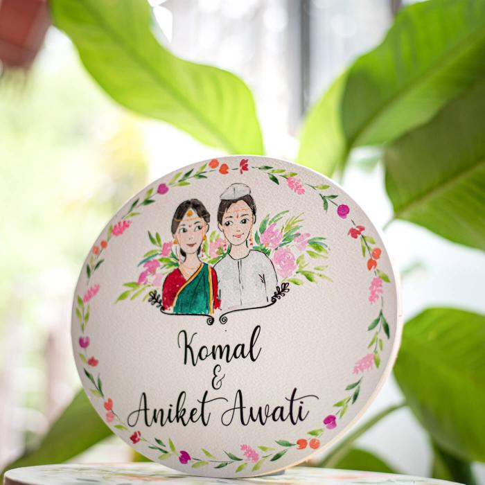 Oval Hand Painted Character Name Plate Maharashtrian Couple - Front View with Name Personalization